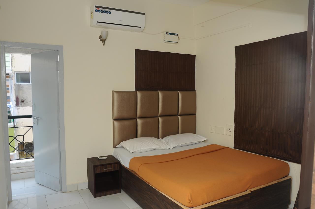 Modern Villa Chennai Exterior foto